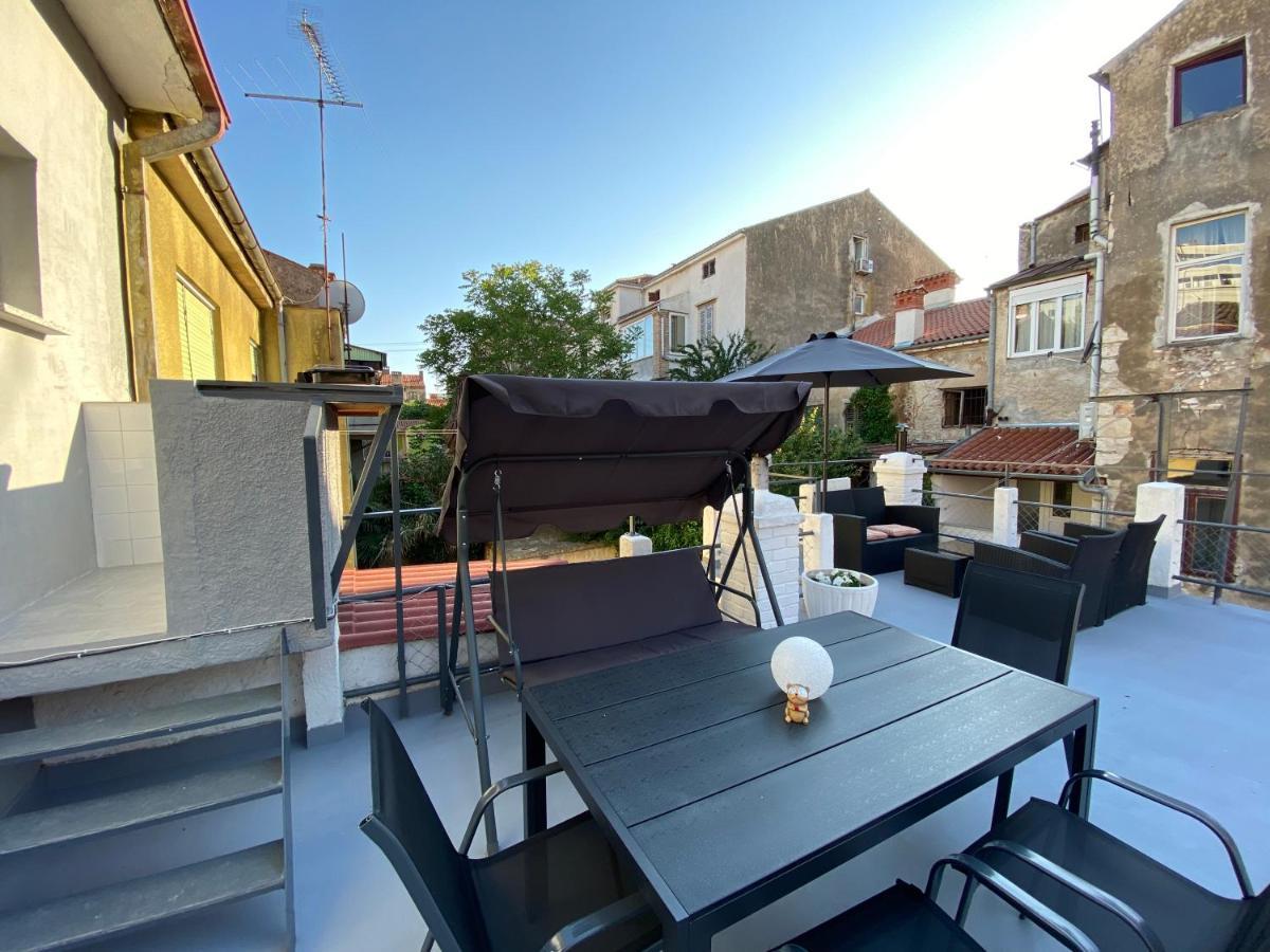 Green Oasis New Apartment Pula Bagian luar foto